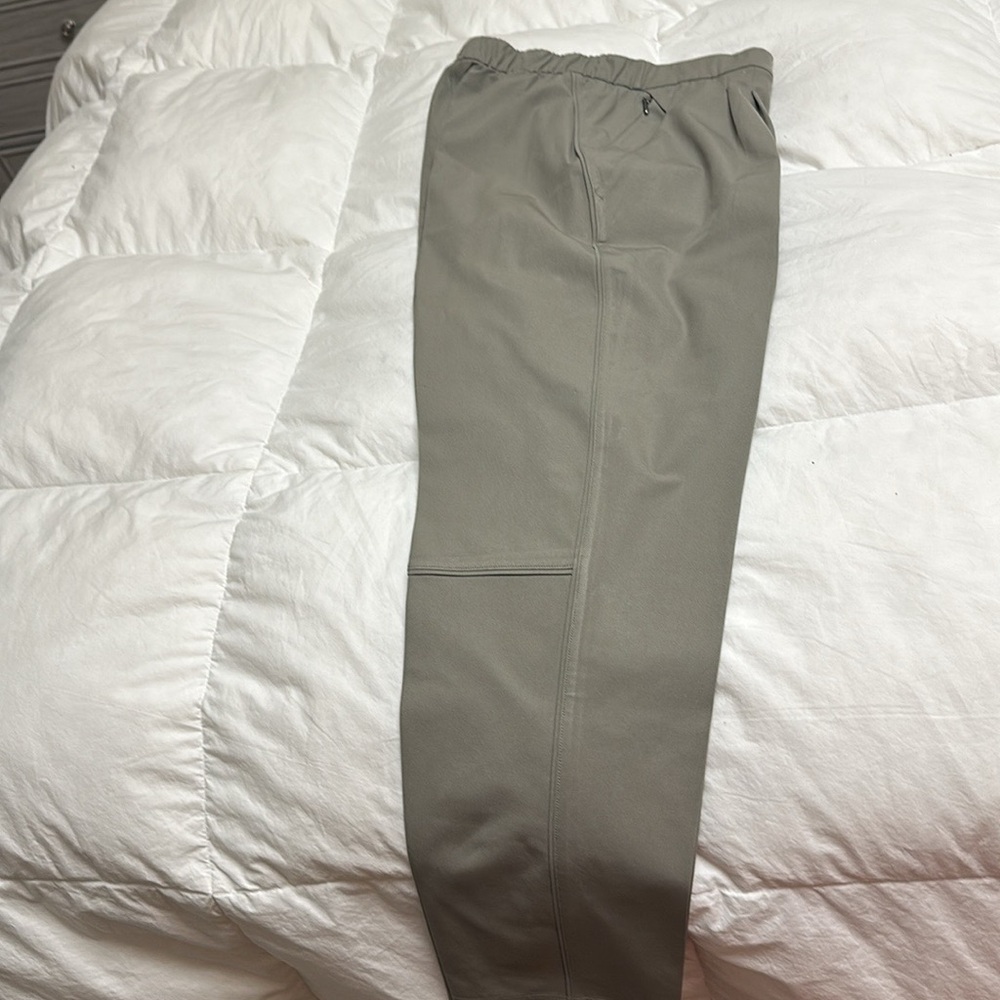 Pull on pants